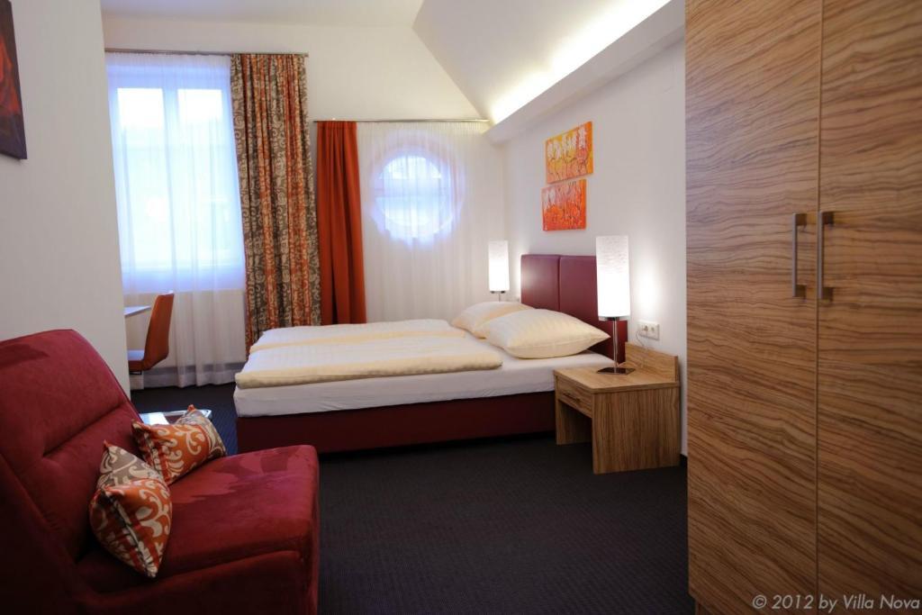 Villa Nova - Hotel Garni Вайдхофен ан дер Ибс Стая снимка