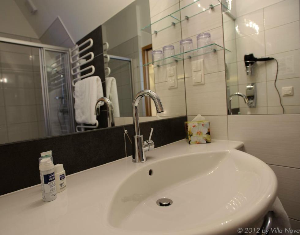 Villa Nova - Hotel Garni Вайдхофен ан дер Ибс Стая снимка
