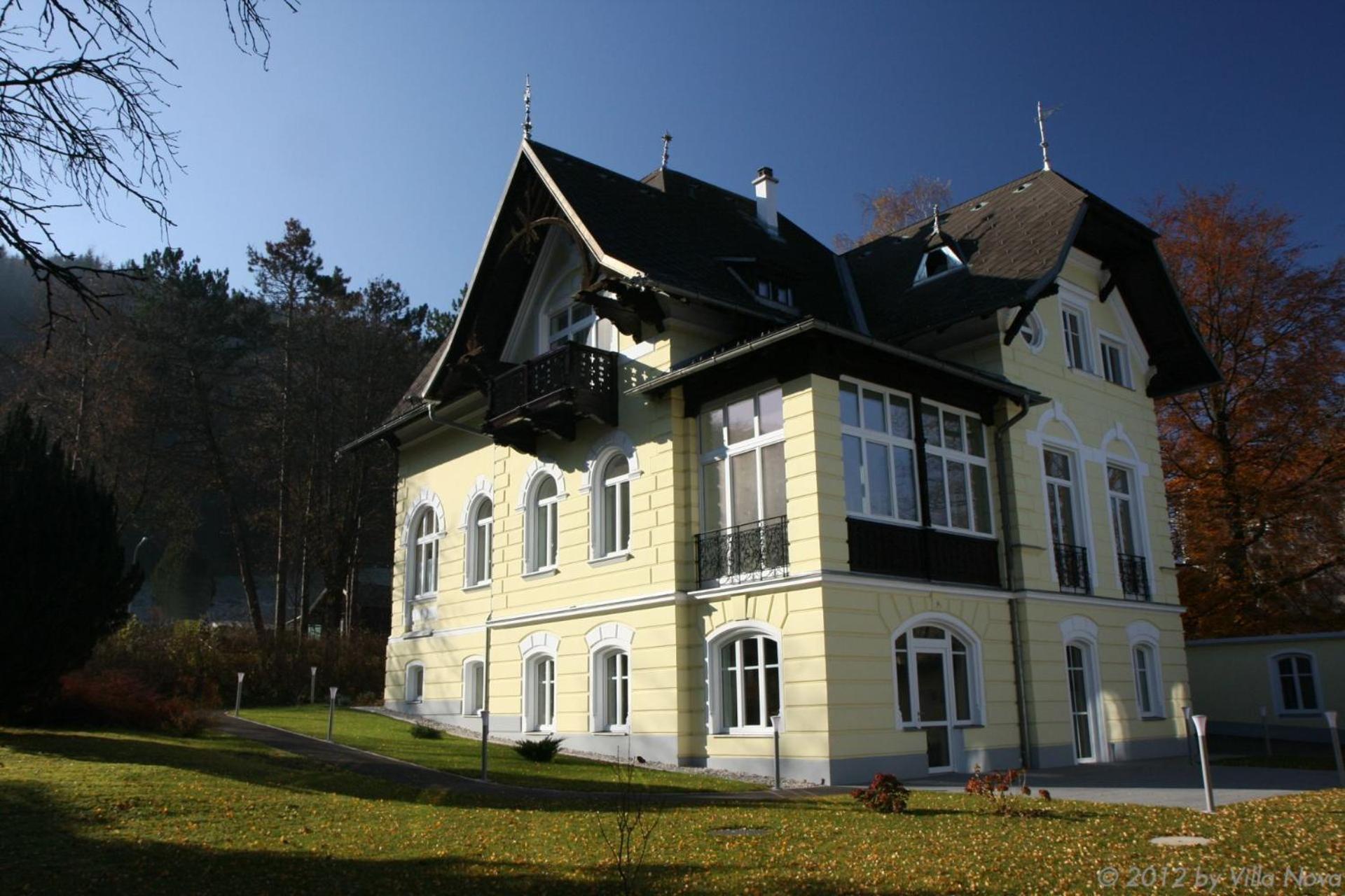 Villa Nova - Hotel Garni Вайдхофен ан дер Ибс Екстериор снимка